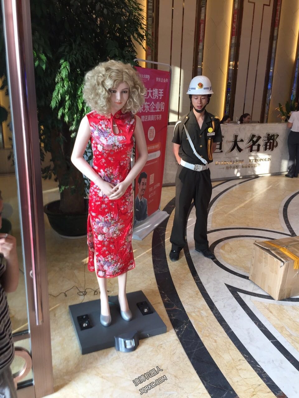 機器人取代普通工人？全是屁話